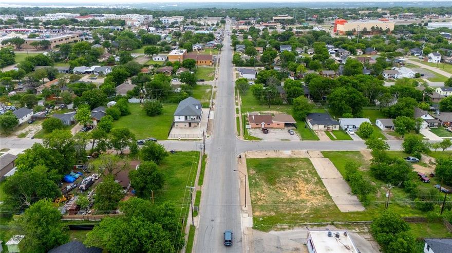 Prime 0.215-acre vacant lot located at 3401 Horne St in Fort Worth. Excellent opportunity to build in a well-established area with convenient access to major roads, dining, and shopping. Ideal for custom home or investment development. Utilities nearby—buyer to verify. Don’t miss this rare infill lot in a desirable location