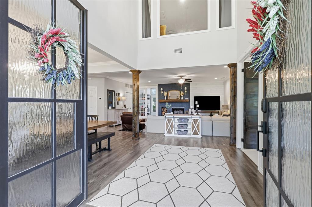 7621 Woodside Hill