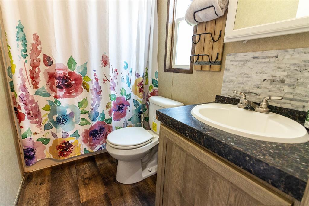 JNO E ROOF, TRACT 60.01 - Residential