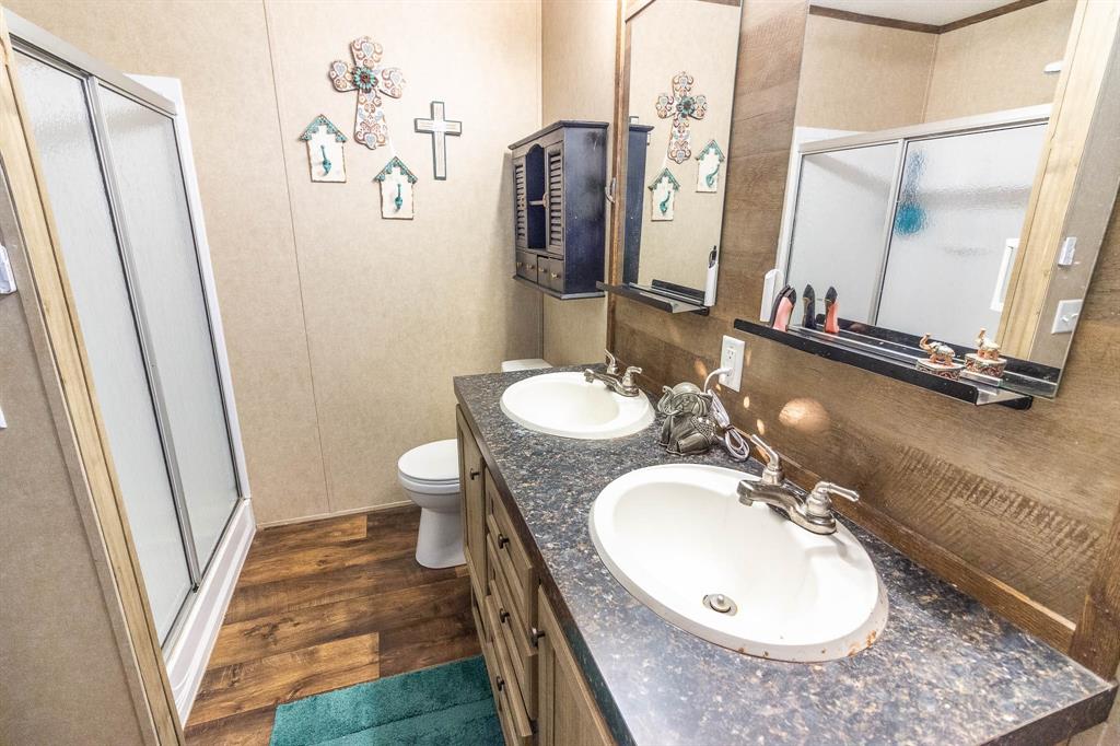 JNO E ROOF, TRACT 60.01 - Residential