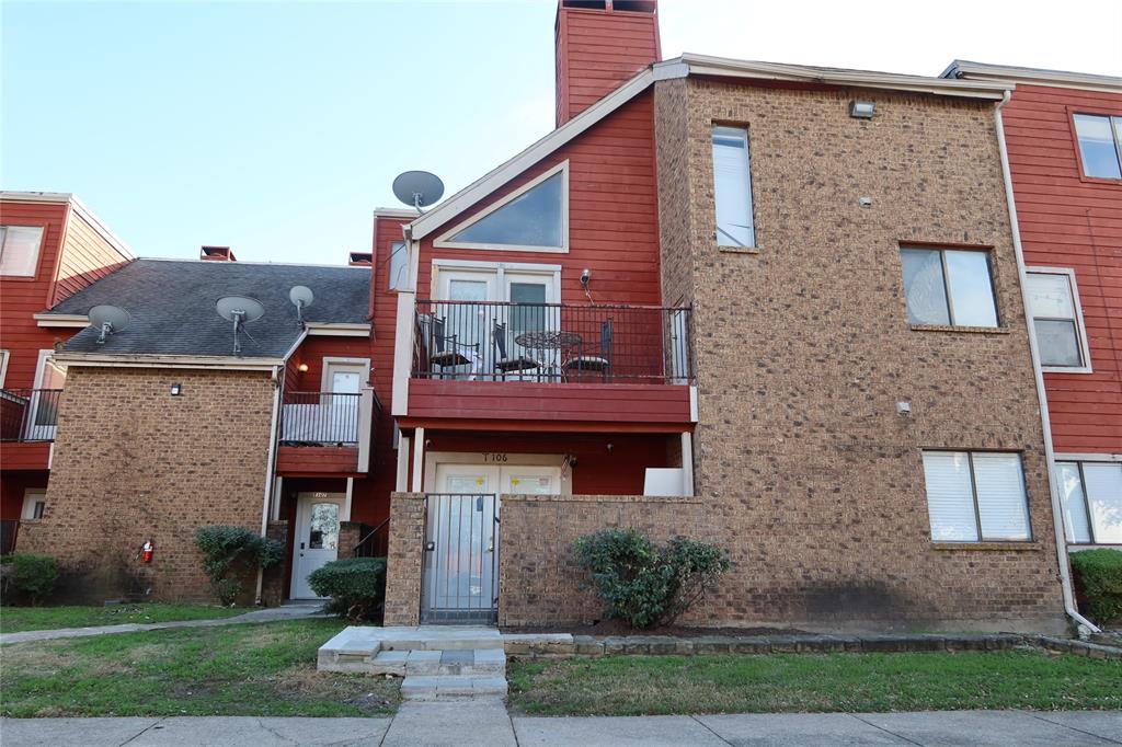 9839 Walnut Street T106