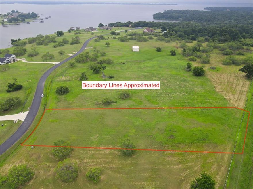 Beautiful lake property with amazing access to Richland Chambers Lake and peekaboo lake views! Lot 134 Lake Vista Drive has great building size of 1.01 acres. This is a fantastic place to build the home of your dreams just minutes from the lake, combining the fun of the lake with the quiet country life you crave. SouthPoint is a gated community off a rural county road and has relaxing views all around. The subdivision offers community amenities like a refreshing pool for scorching summer days with a shady poolside cabana for snacks and cold drinks and handy boat ramp so even with being off water, you can launch quickly for hours of fun out on the lake! Come take a look today and start building what you've always dreamed of. SouthPoint is deed restricted to site built homes with a minimum 1600 square feet of living space for a one-story and 2,000 square feet of living space for a two-story. This land is a gift to yourself, a chance to treat yourself to something truly special and unique