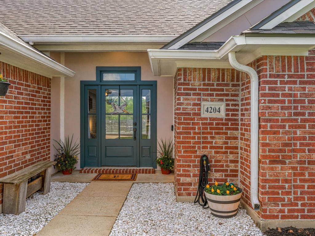 4204 Parkridge Drive