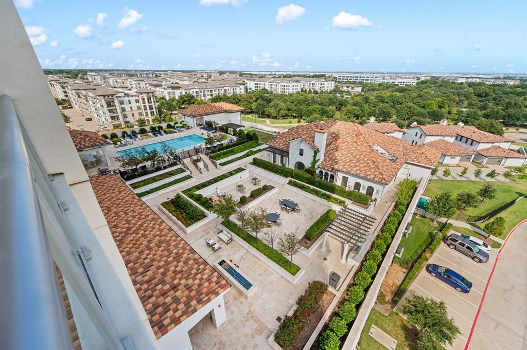 Lakeside Tower - Residential