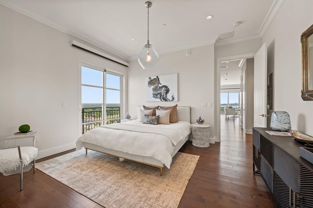 Lakeside Tower - Residential