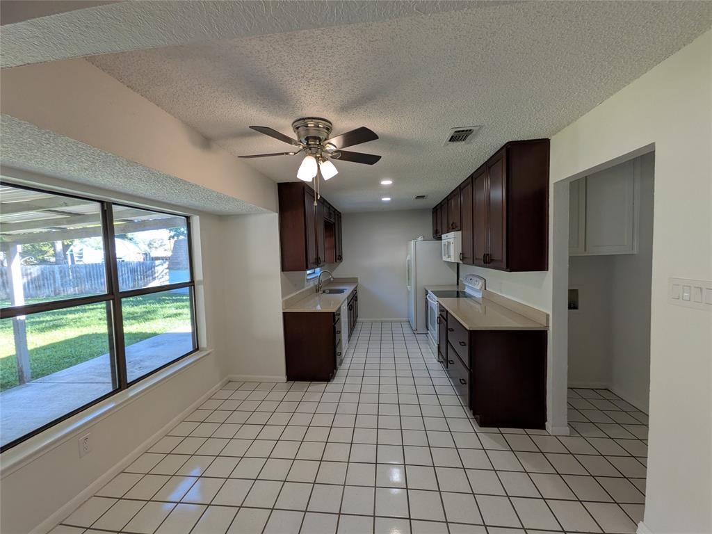 1104 Thistle Court