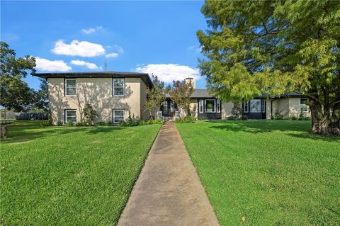 Tiny photo for 2522 S Robinson Drive, Robinson, TX 76706 (MLS # 217509)