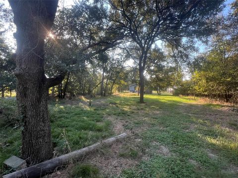 3901 County Road 3110 Purdon TX 76679