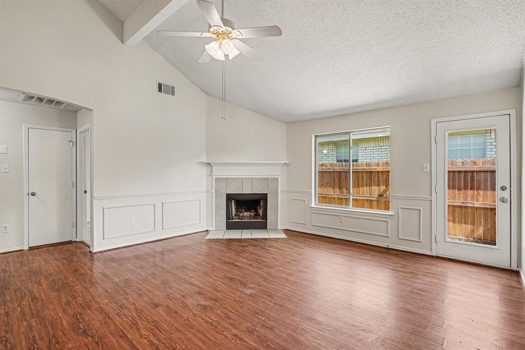 2541 Rivers Edge Drive