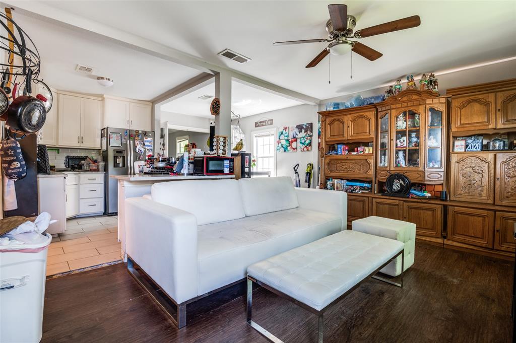 3622 Falls Drive