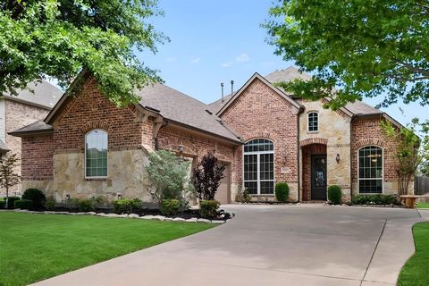 Photo of 1904 Yarmouth Court, Mansfield, TX 76063 (MLS # 21245339)