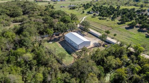 A home in Corsicana