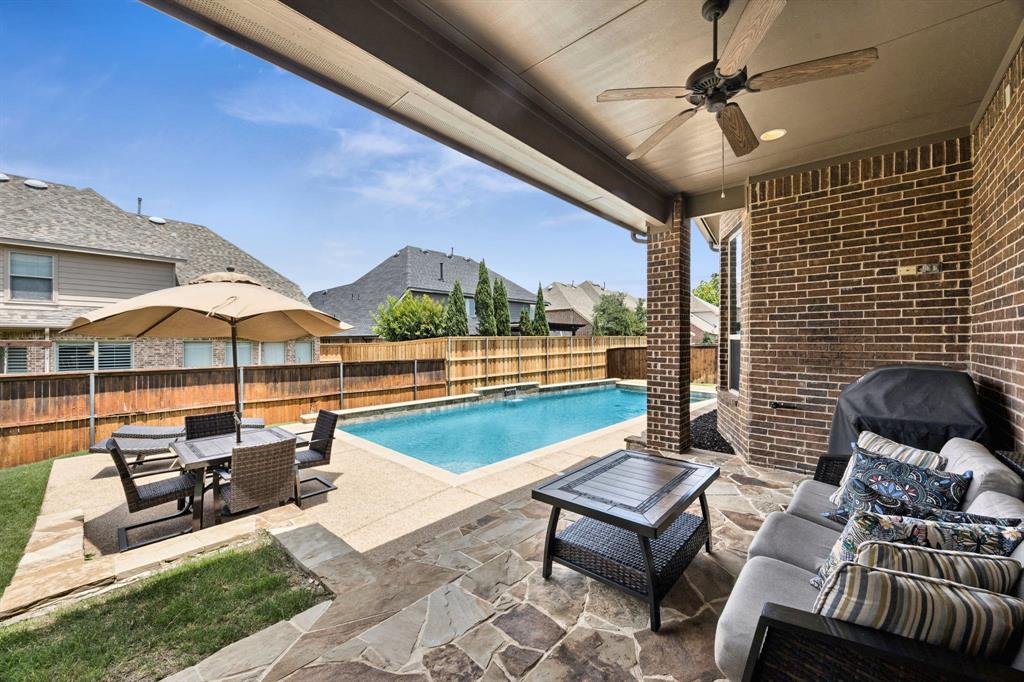 2733 Trophy Club Drive