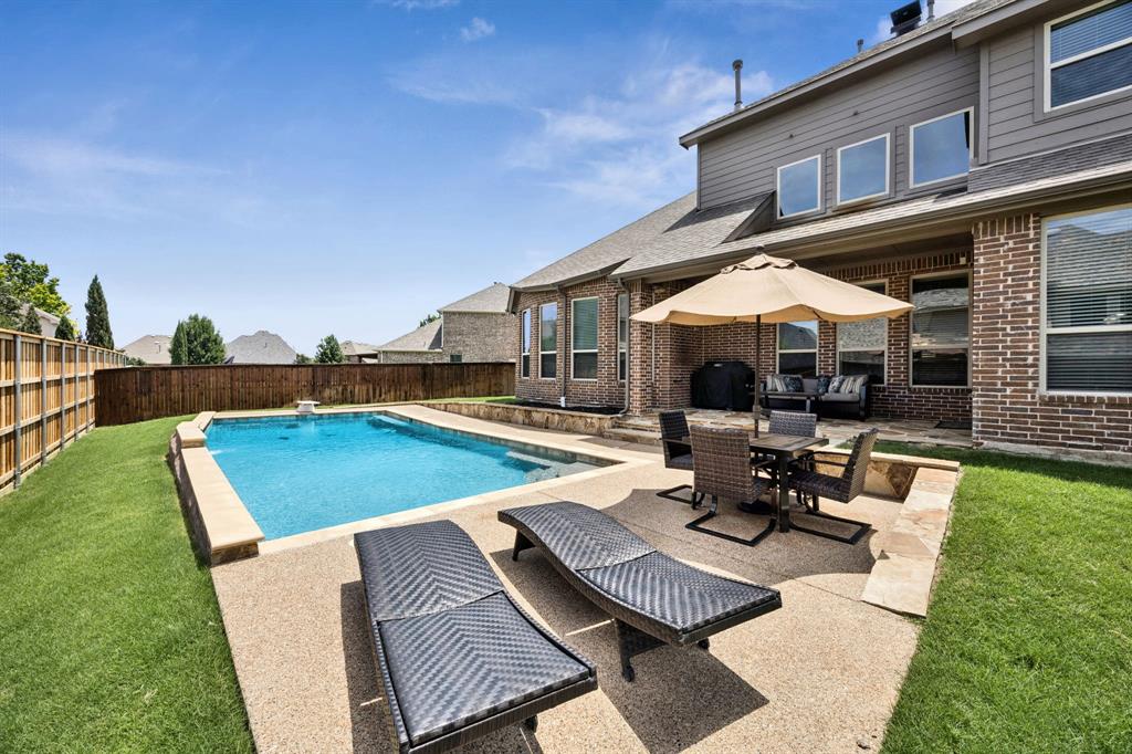 2733 Trophy Club Drive