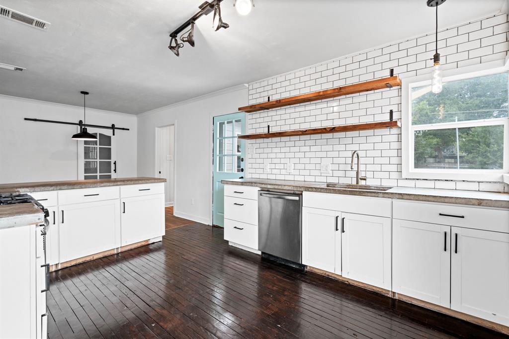 Cresta Blanca - Residential