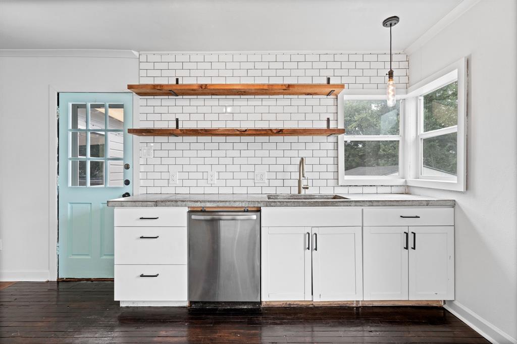 Cresta Blanca - Residential