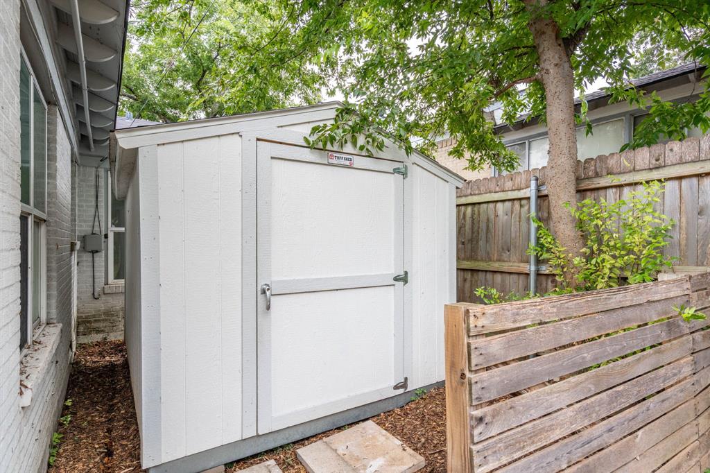 Cresta Blanca - Residential