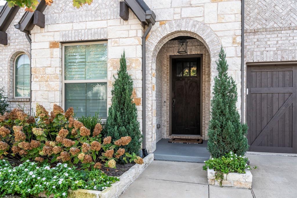 8236 Bristlegrass Way