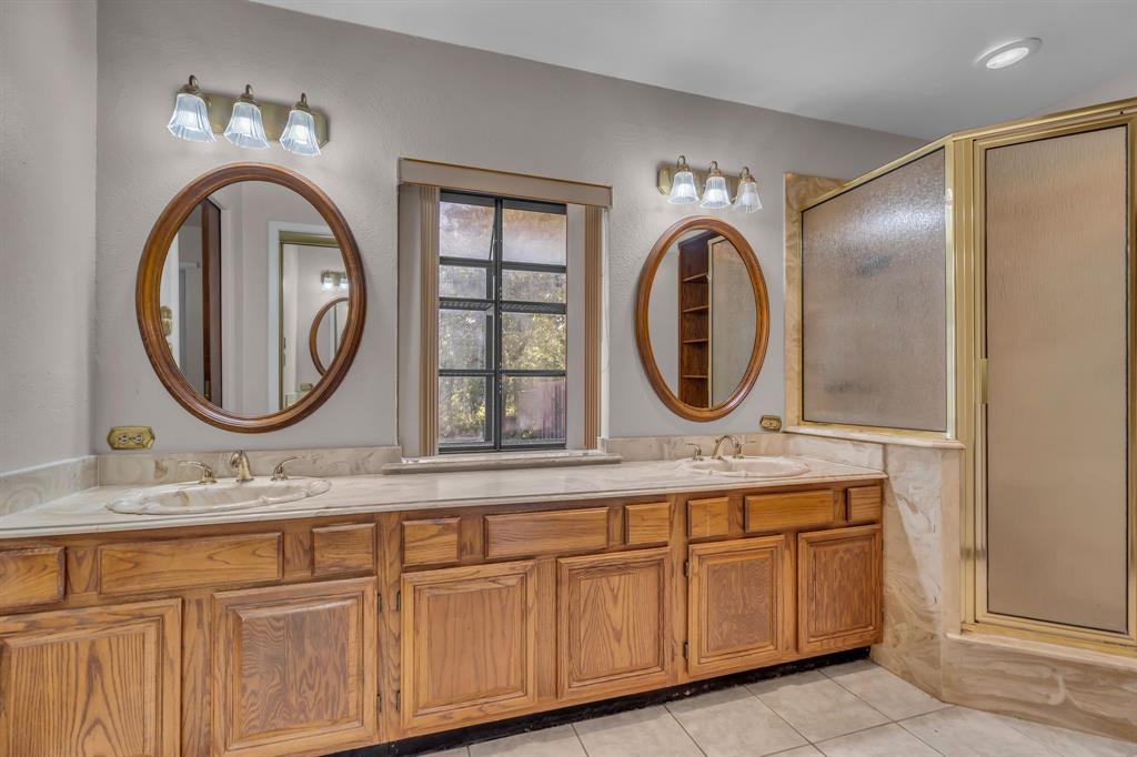 Veronica Downs 02 - Residential