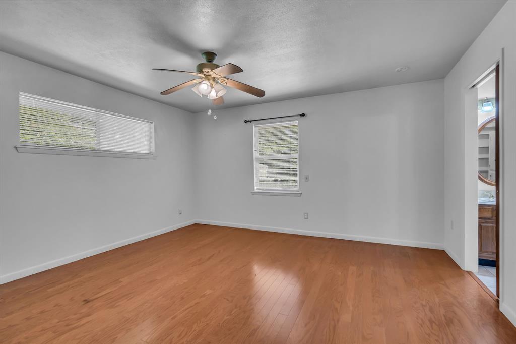 Veronica Downs 02 - Residential