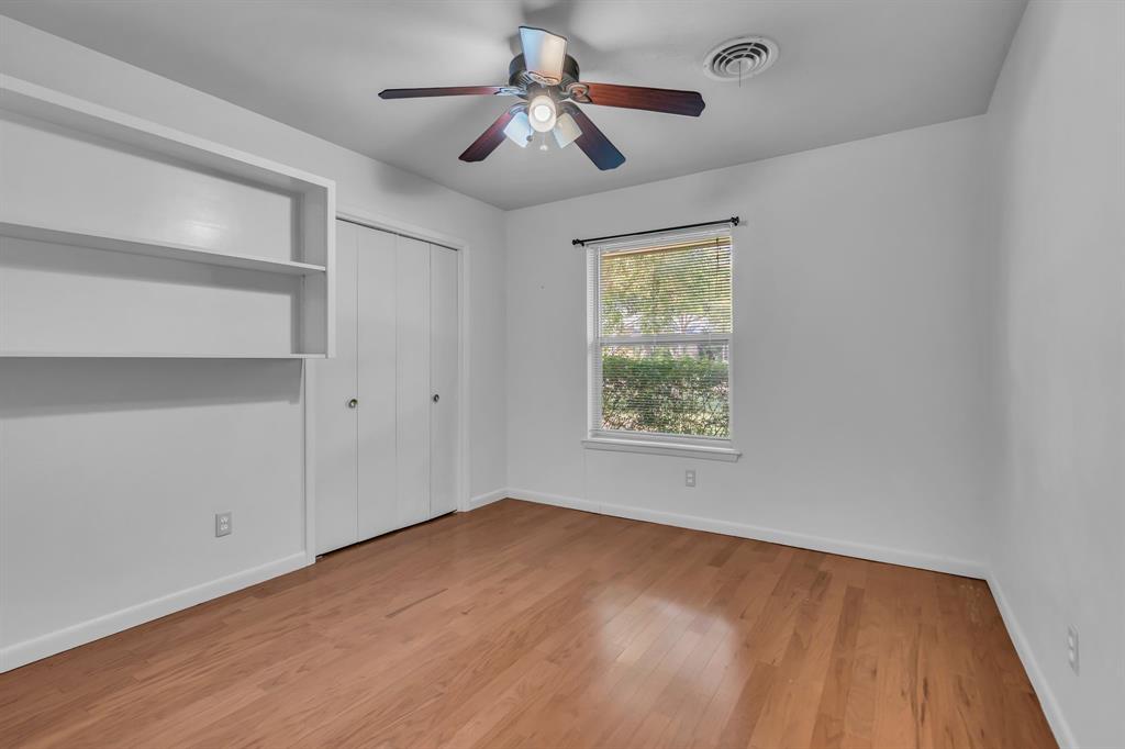 Veronica Downs 02 - Residential