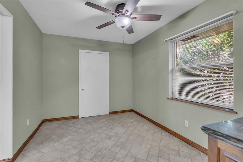 Veronica Downs 02 - Residential