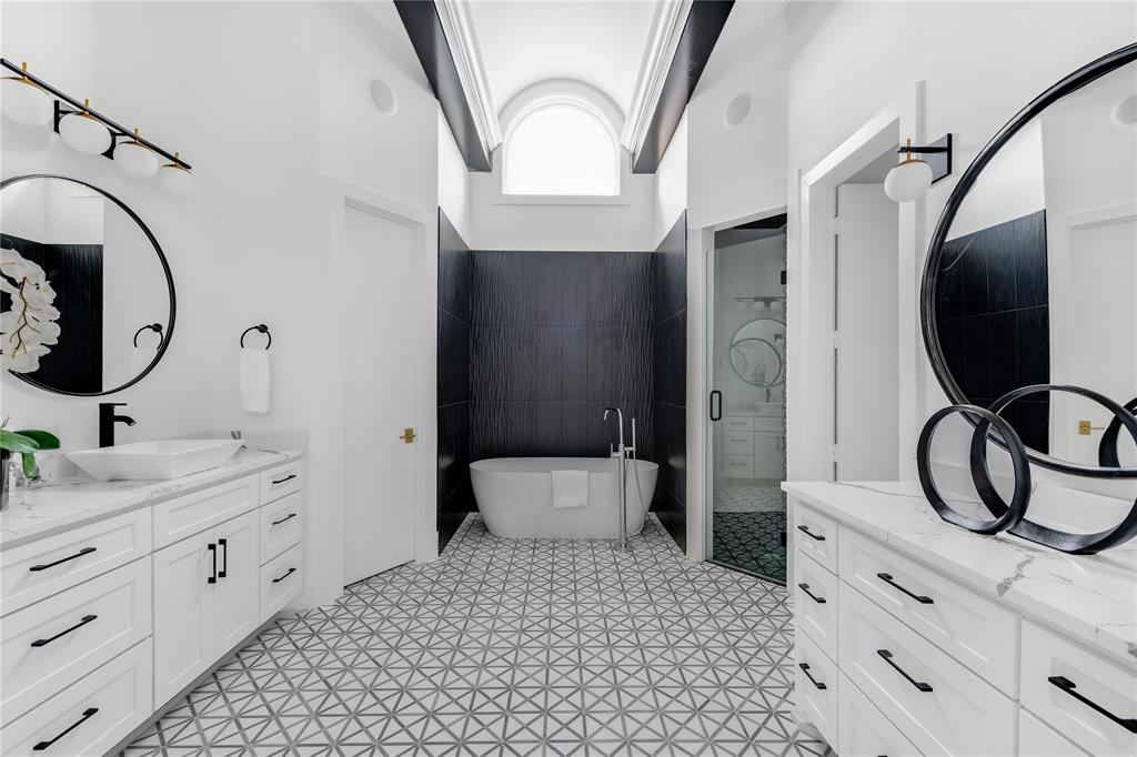 The Lakes On Legacy Drive Ph II - Residential