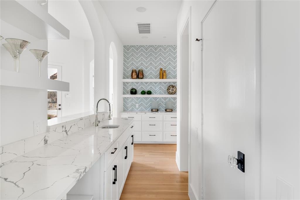 The Lakes On Legacy Drive Ph II - Residential