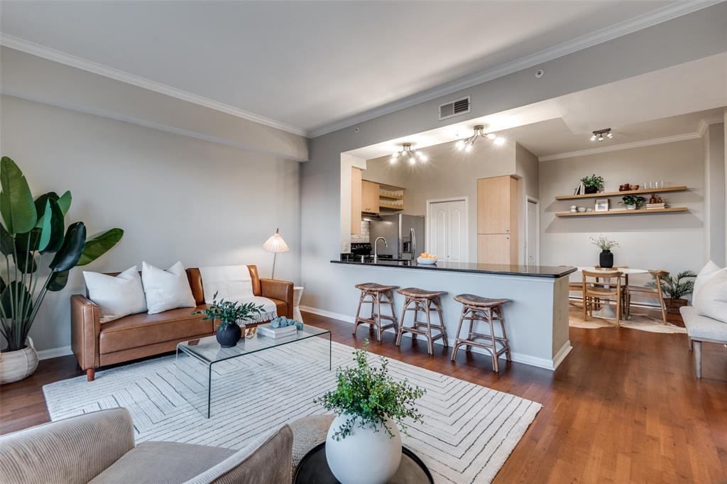 Renaissance On Turtle Creek Condo - Residential