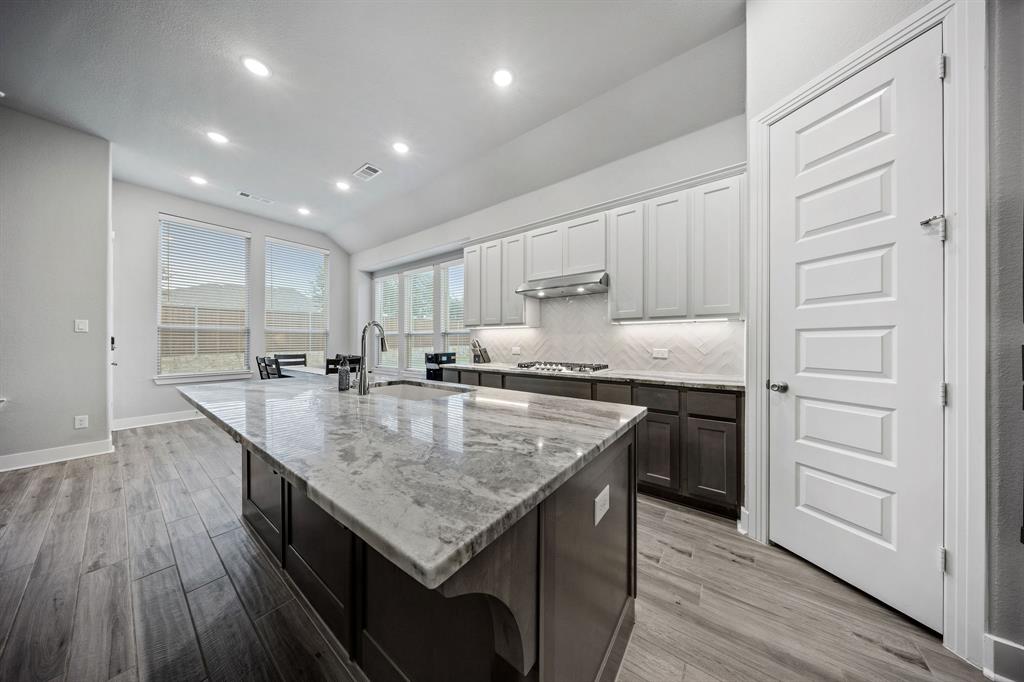 3912 Primrose Drive
