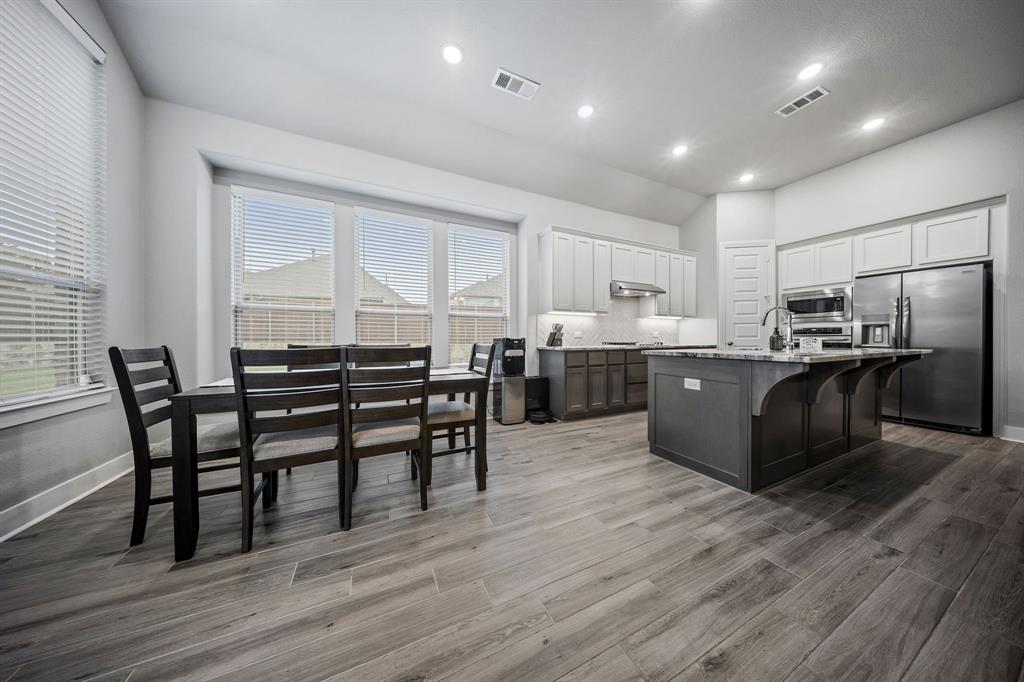 3912 Primrose Drive