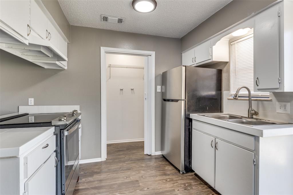 Hyde-Jennings Sub - Residential Lease