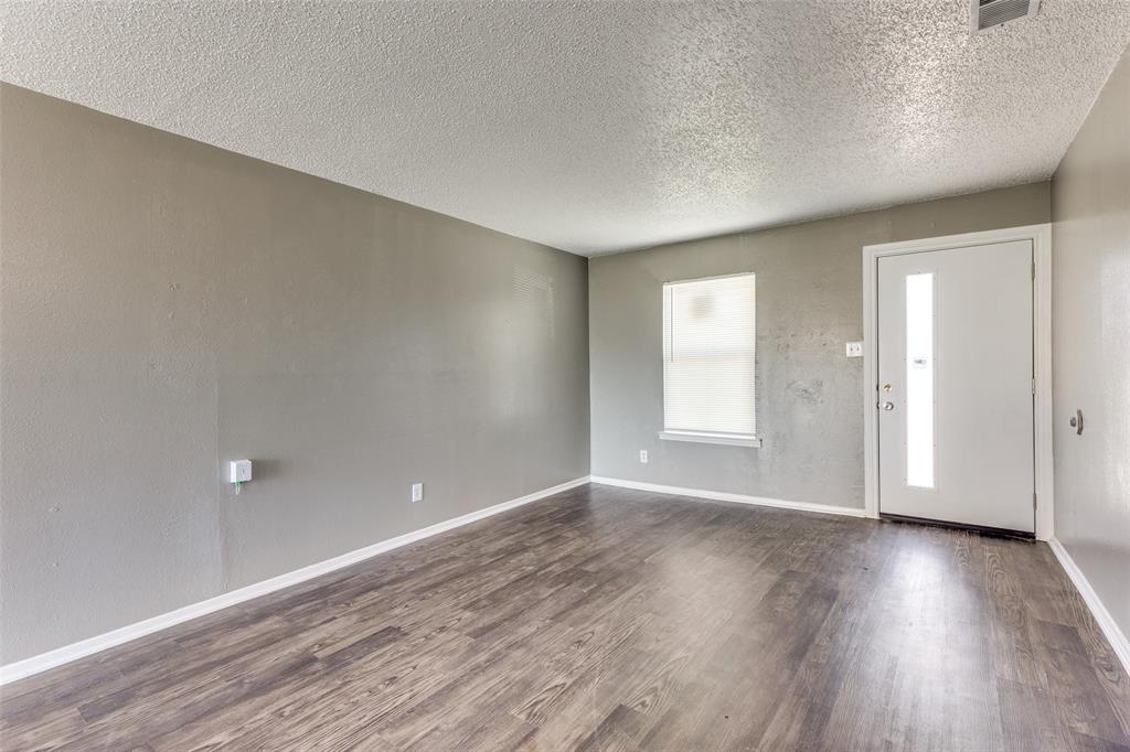 Hyde-Jennings Sub - Residential Lease