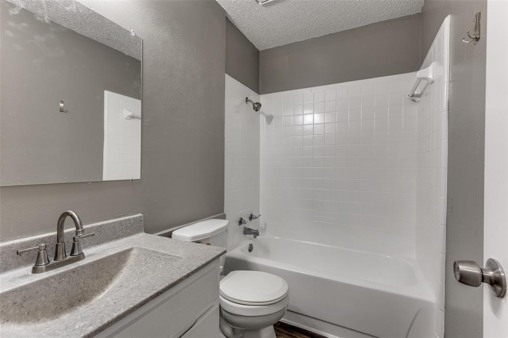 Hyde-Jennings Sub - Residential Lease