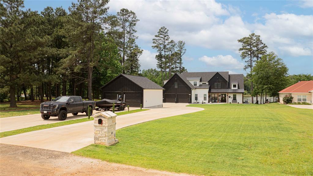 379 Private Road 2367