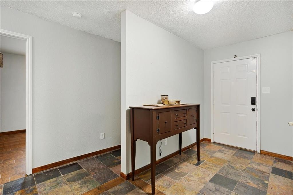1205 Post Oak Trail