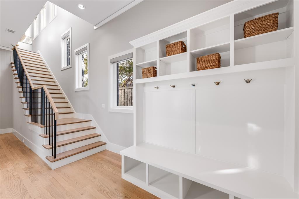 Hamilton & Mcconnell 03 - Residential