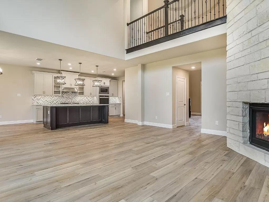 Frontier Estates - Residential Lease