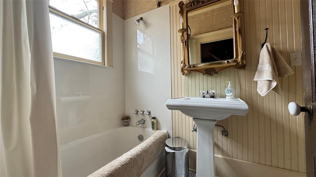 Terrell Rev - Residential