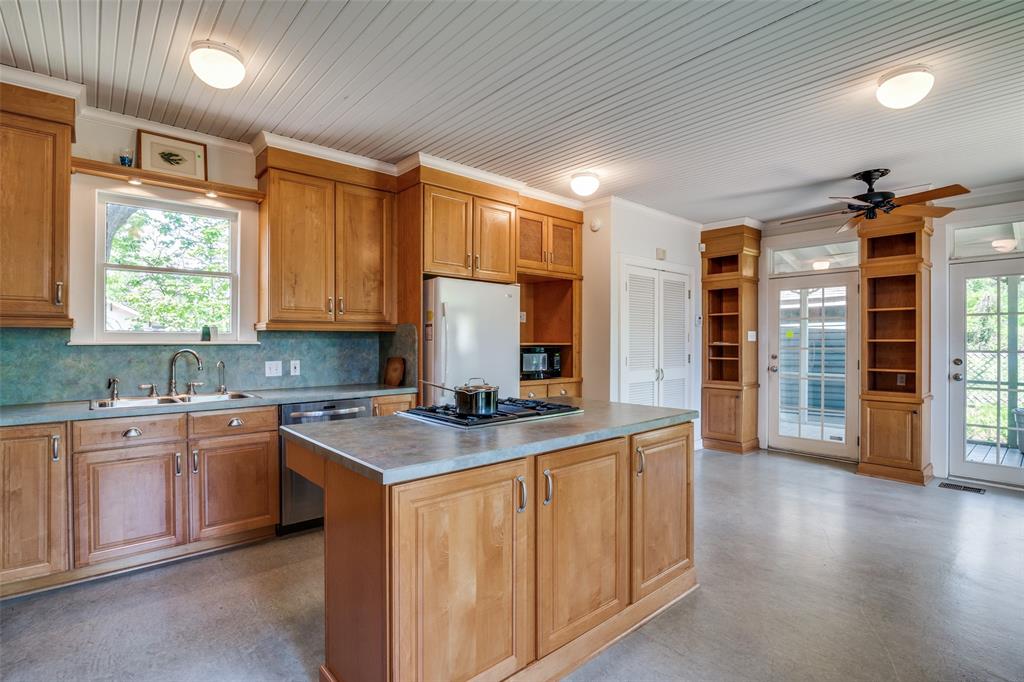 Terrell Rev - Residential