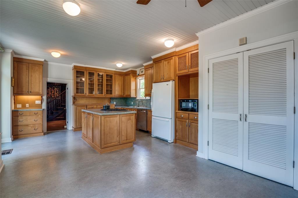 Terrell Rev - Residential