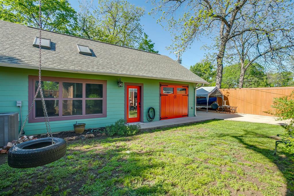 Mistletoe Heights - Residential