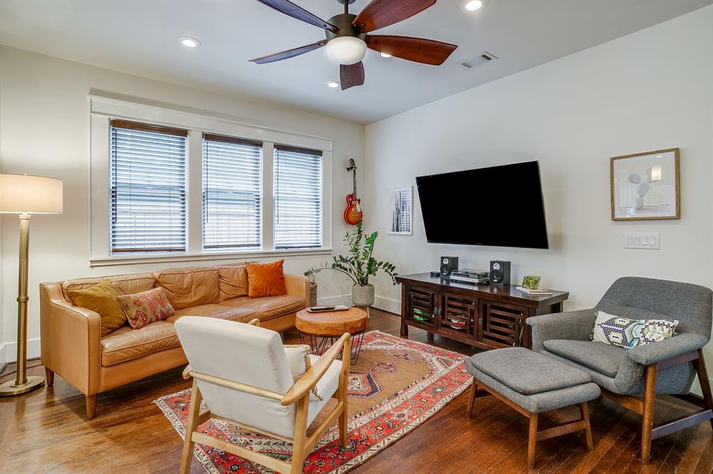 Mistletoe Heights - Residential