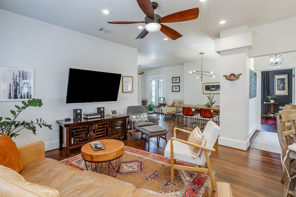 Mistletoe Heights - Residential