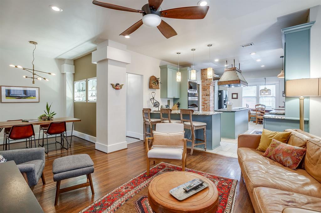 Mistletoe Heights - Residential