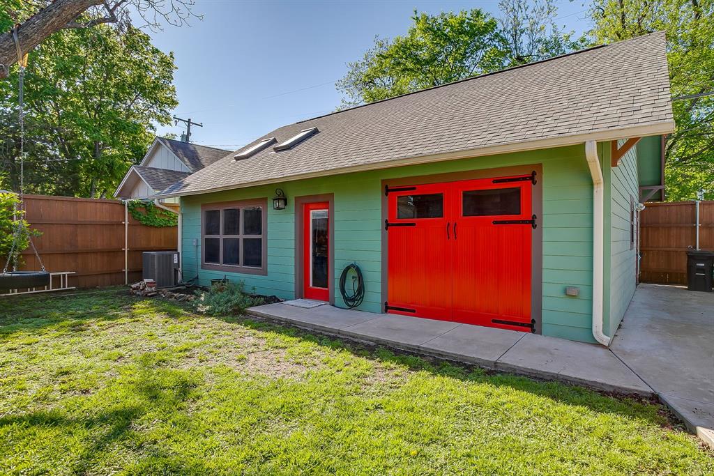 Mistletoe Heights - Residential