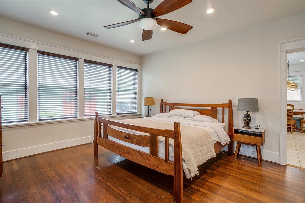 Mistletoe Heights - Residential