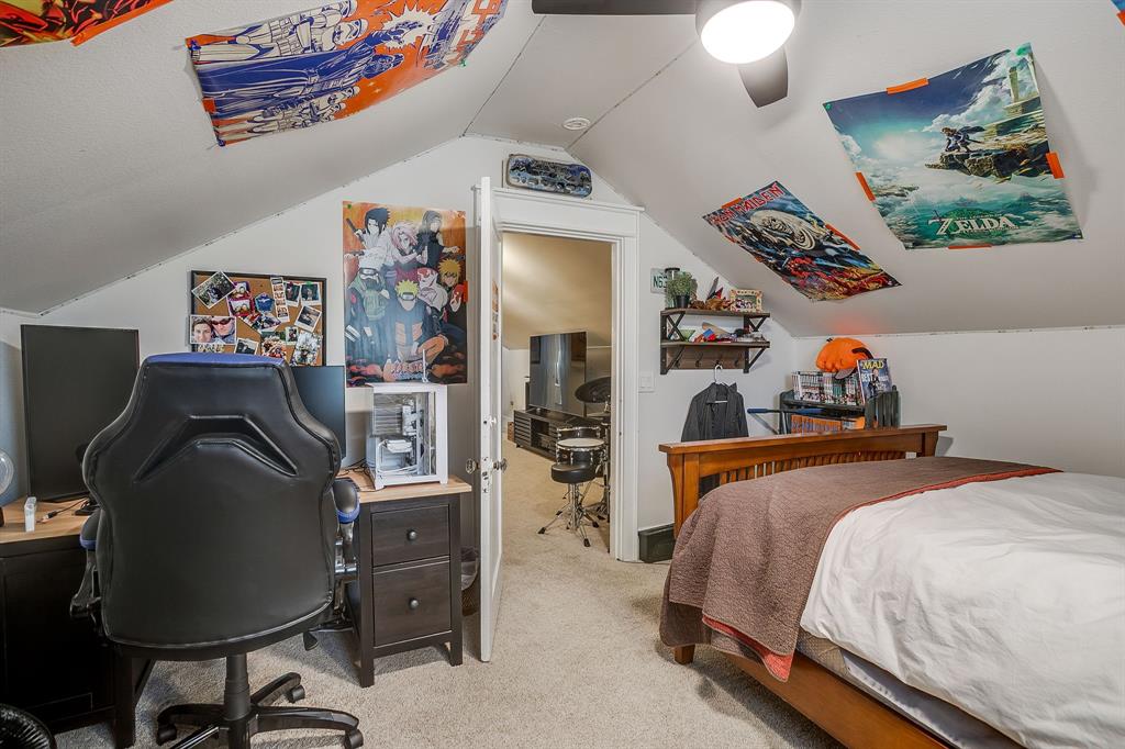 Mistletoe Heights - Residential