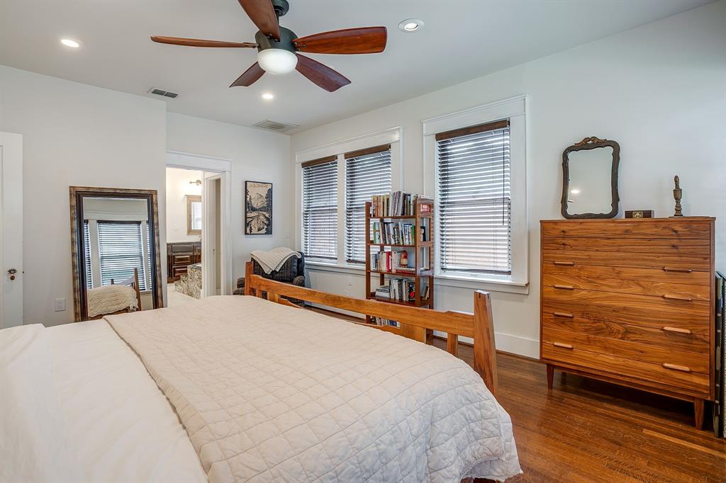 Mistletoe Heights - Residential