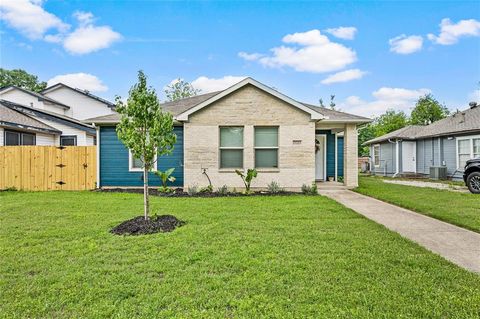 2522 Kingston Street Dallas TX 75211